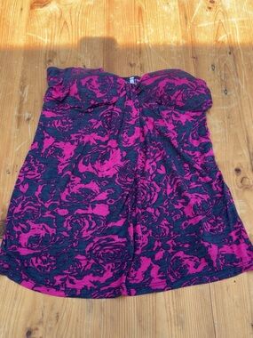 PacSun Strapless Floral Bustier Top in Fuchsia and Black. Worn once.